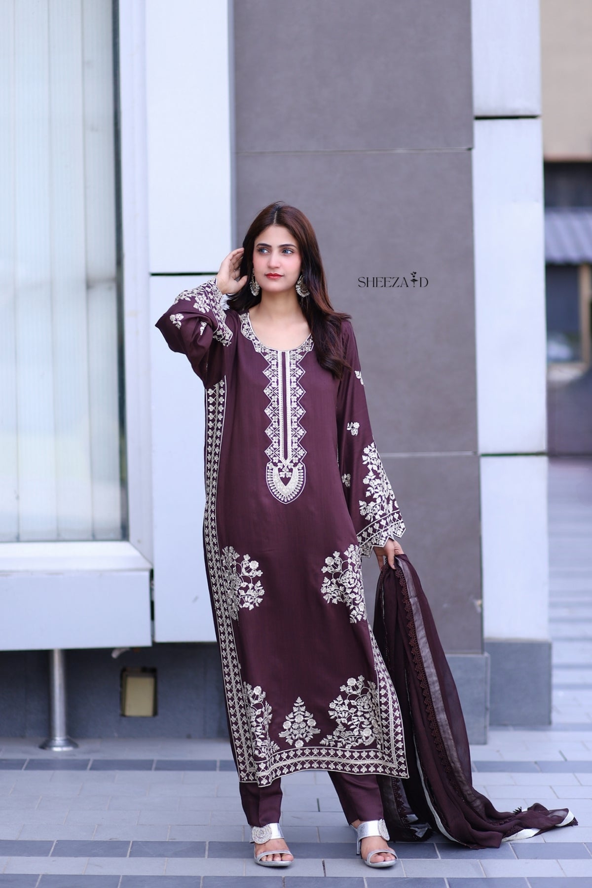 Brown Elegance – Embroidered Viscose 3-Piece Suit